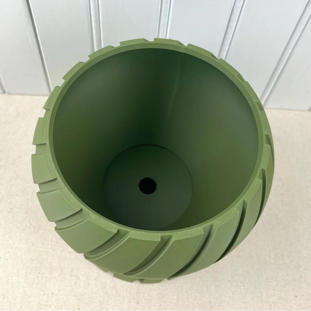 Indoor Flower Pot w/ Drainage Hole and Drip Tray, Maki Planter Pot - Picture 3 of 7